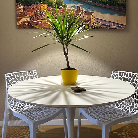 Domus Suites Verona Luaran gambar