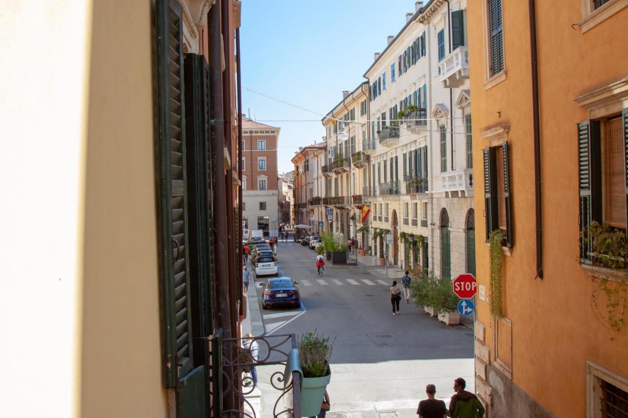 Domus Suites Verona Luaran gambar