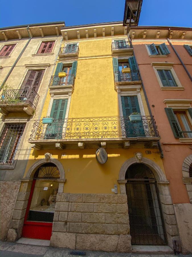 Domus Suites Verona Luaran gambar